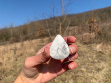 Charger l'image dans la galerie, VENDU Howlite 1