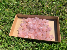 Charger l'image dans la galerie, Quartz rose, pierre roulée