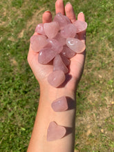 Charger l'image dans la galerie, Quartz rose, pierre roulée