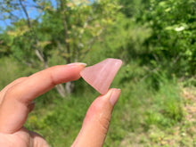 Charger l'image dans la galerie, Quartz rose, pierre roulée