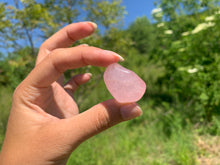 Charger l'image dans la galerie, Quartz rose, pierre roulée