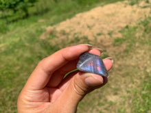 Charger l'image dans la galerie, Labradorite, pierre roulée