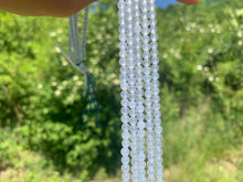 Charger l'image dans la galerie, Perles en calcédoine bleue CU, entre 4 et 10mm