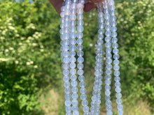 Charger l'image dans la galerie, Perles en calcédoine bleue CU, entre 4 et 10mm