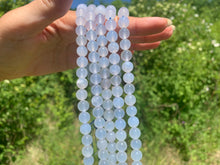 Charger l'image dans la galerie, Perles en calcédoine bleue CD, entre 4 et 10mm