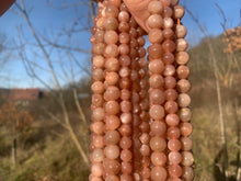 Charger l'image dans la galerie, Perles en pierre de lune pêche entre 4 et 10mm PLPU