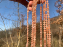 Charger l'image dans la galerie, Perles en pierre de lune pêche entre 4 et 10mm PLPU