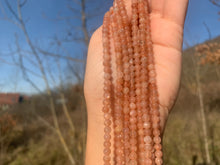 Charger l'image dans la galerie, Perles en pierre de lune pêche entre 4 et 10mm PLPU