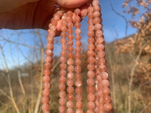 Charger l'image dans la galerie, Perles en pierre de lune pêche entre 4 et 10mm PLPU