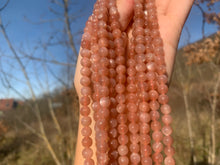 Charger l'image dans la galerie, Perles en pierre de lune pêche entre 4 et 10mm PLPU