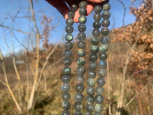Charger l'image dans la galerie, Perles en labradorite entre 4 et 12mm LT