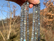 Charger l'image dans la galerie, Perles en labradorite entre 2 et 10mm LC