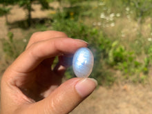 Charger l'image dans la galerie, VENDU Labradorite blanche d'Afrique 36