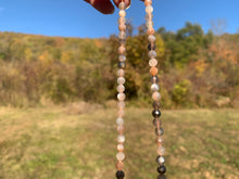 Charger l'image dans la galerie, Perles en pierre de lune multicolore facettées entre 2 et 5,5mm