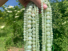 Charger l'image dans la galerie, Perles en serpentine entre 4 et 12mm