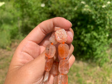 Charger l'image dans la galerie, Perles en pierre de soleil, forme "rectangle"