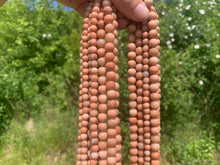Charger l'image dans la galerie, Perles en microcline entre 6 et 10mm