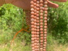 Charger l'image dans la galerie, Perles en microcline entre 6 et 10mm
