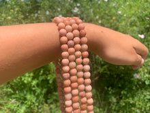 Charger l'image dans la galerie, Perles en microcline entre 6 et 10mm