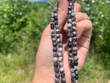 Charger l'image dans la galerie, Perles en jaspe picasso forme diamant, entre 6 et 10mm