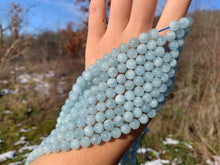 Charger l'image dans la galerie, Perles en aigue-marine entre 6 et 8mm AMD