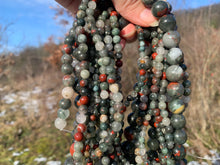 Charger l'image dans la galerie, Perles en jaspe héliotrope entre 4 et 12mm