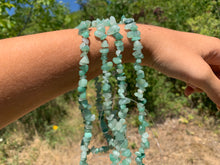 Charger l'image dans la galerie, Perles en aventurine verte, forme chips