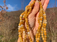 Charger l'image dans la galerie, Perles en aventurine jaune entre 4 et 12mm