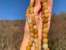 Charger l'image dans la galerie, Perles en aventurine jaune entre 4 et 12mm