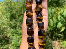 Charger l'image dans la galerie, Perles en oeil de tigre, galet de taille moyenne