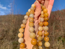 Charger l'image dans la galerie, Perles en aventurine jaune entre 4 et 12mm