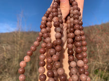 Charger l'image dans la galerie, Perles en aventurine de couleur aubergine entre 6 et 10mm