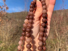 Charger l'image dans la galerie, Perles en aventurine de couleur aubergine entre 6 et 10mm