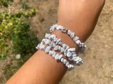 Charger l'image dans la galerie, Perles en howlite, forme chips