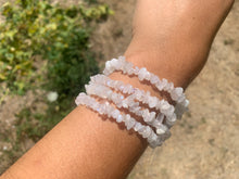 Charger l'image dans la galerie, Perles en labradorite blanche, forme chips