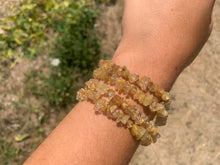 Charger l'image dans la galerie, Perles en quartz rutile, forme chips