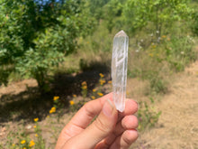 Charger l'image dans la galerie, Cristal de roche, brut, pointe "grande" taille