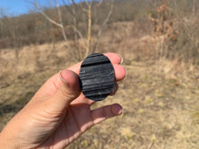 Charger l'image dans la galerie, VENDU Tourmaline Noire Druzy 1
