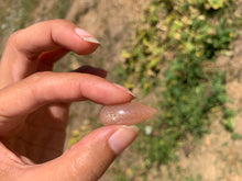 Charger l'image dans la galerie, VENDU Pierre de lune 46