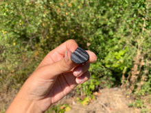 Charger l'image dans la galerie, VENDU Tourmaline Noire Druzy 13