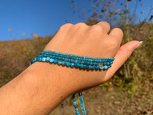 Charger l'image dans la galerie, Perles en apatite facettées entre 2 et 4mm