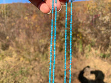 Charger l'image dans la galerie, Perles en apatite facettées entre 2 et 4mm