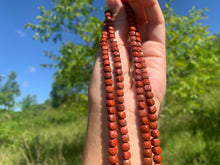 Charger l'image dans la galerie, Perles en jaspe rouge, forme carré facetté