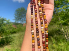 Charger l'image dans la galerie, Perles en jaspe mookaite, forme carré facetté