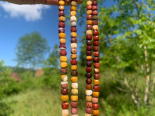 Charger l'image dans la galerie, Perles en jaspe mookaite, forme carré facetté