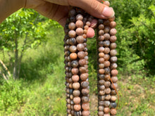 Charger l'image dans la galerie, Perles en microcline entre 4 et 10mm