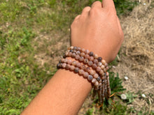 Charger l'image dans la galerie, Perles en microcline entre 4 et 10mm