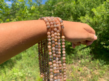 Charger l'image dans la galerie, Perles en microcline entre 4 et 10mm