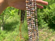 Charger l'image dans la galerie, Perles en microcline entre 6 et 10mm