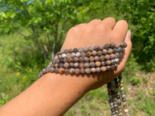 Charger l'image dans la galerie, Perles en microcline entre 6 et 10mm